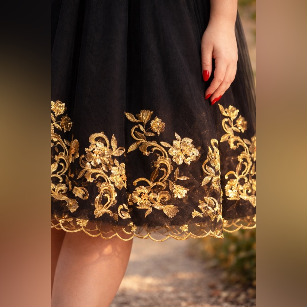 Torrid Retro Chic Black & Gold Embroidered Tulle Swing Dress, Size 14, NWT! - Picture 4 of 16